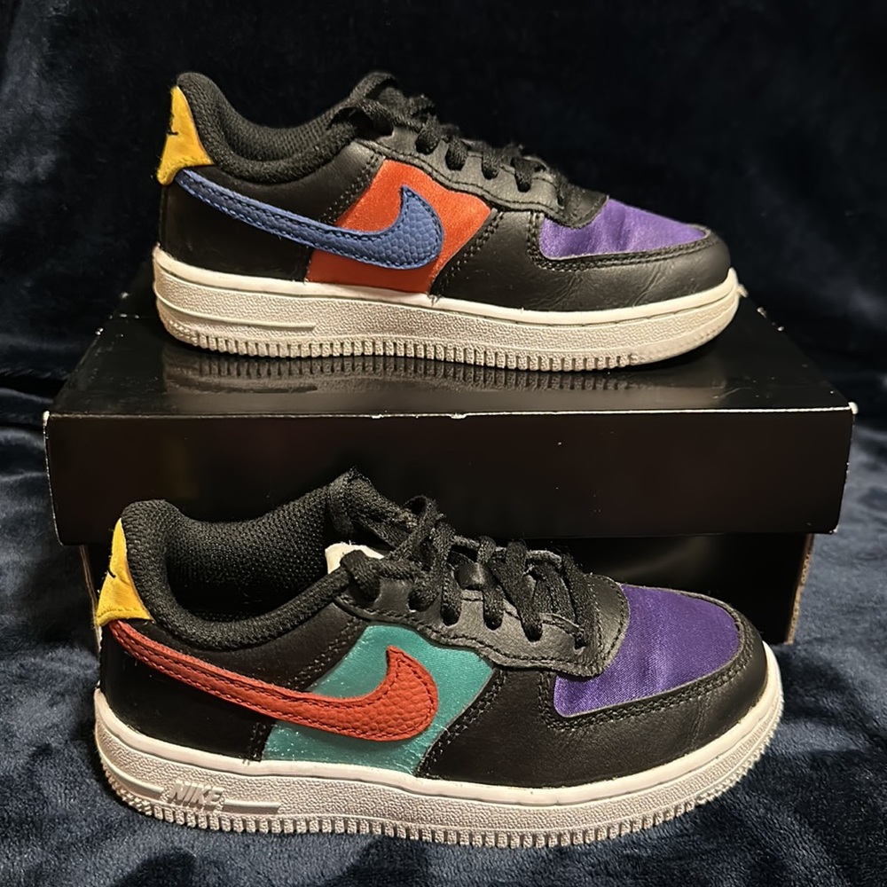 LITTLE KIDS AIR FORCE ONES